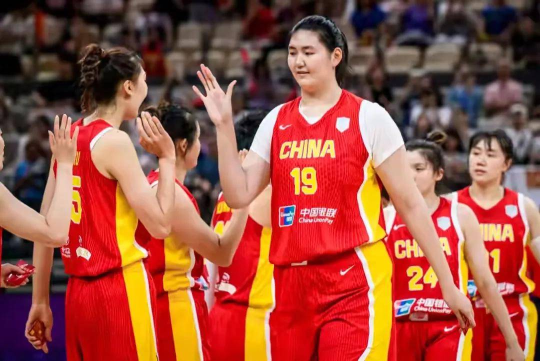 创历史!澳大利亚击败日本女篮亚洲杯首夺冠(女篮亚洲杯日本和澳大利亚)
