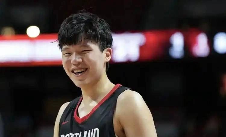 中国男篮14人前往沙特备战亚洲杯周琦杨瀚森缺阵的简单介绍